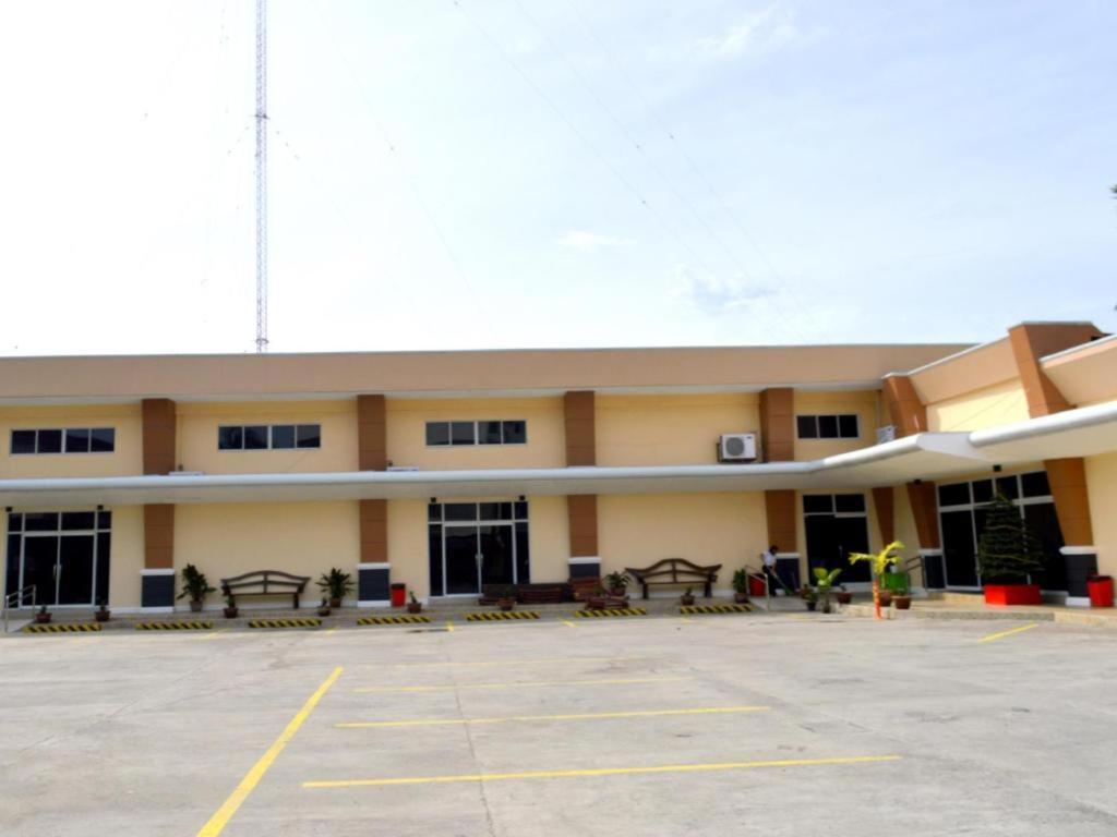 Big Daddy Hotel And Convention Center Butuan City Zewnętrze zdjęcie