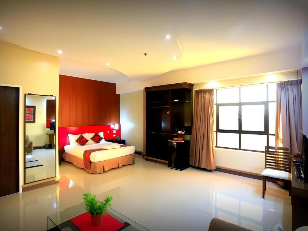 Big Daddy Hotel And Convention Center Butuan City Zewnętrze zdjęcie