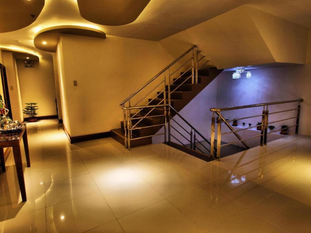Big Daddy Hotel And Convention Center Butuan City Zewnętrze zdjęcie