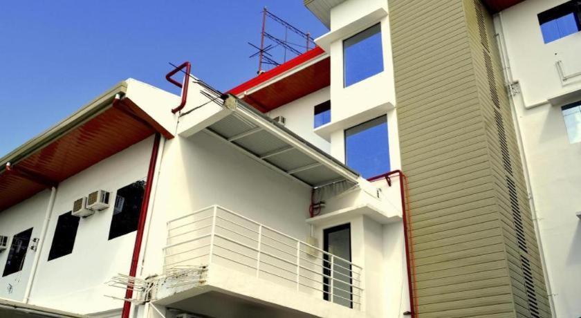 Big Daddy Hotel And Convention Center Butuan City Zewnętrze zdjęcie
