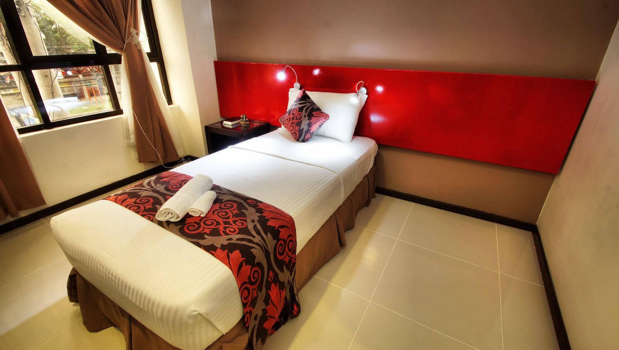 Big Daddy Hotel And Convention Center Butuan City Zewnętrze zdjęcie