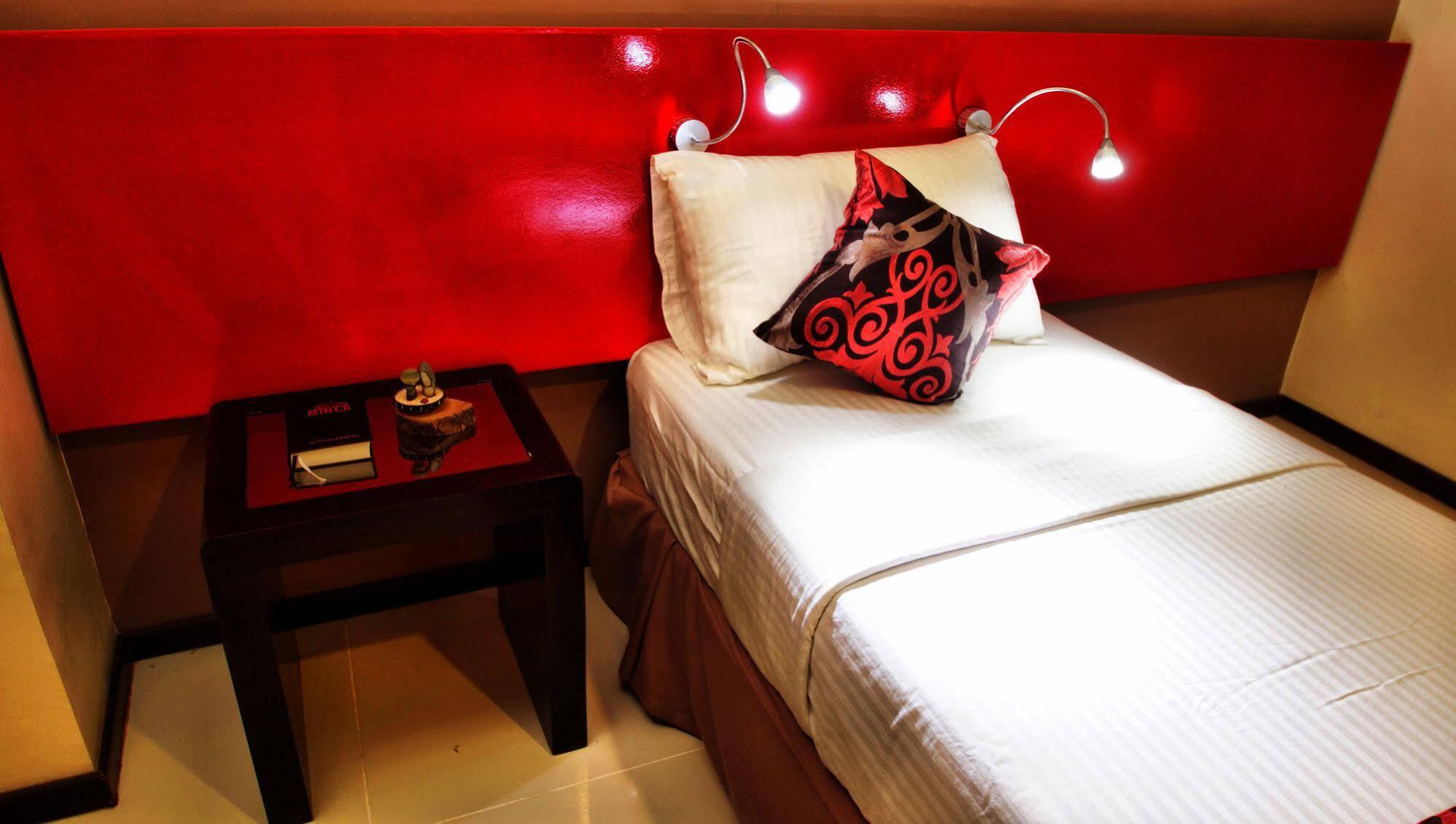 Big Daddy Hotel And Convention Center Butuan City Zewnętrze zdjęcie